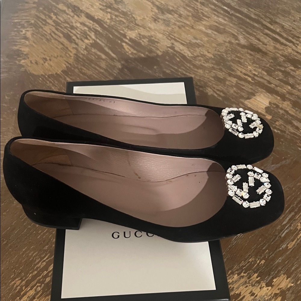 Gucci Black Heels with Crystal Embellishments - Picture 2 of 3